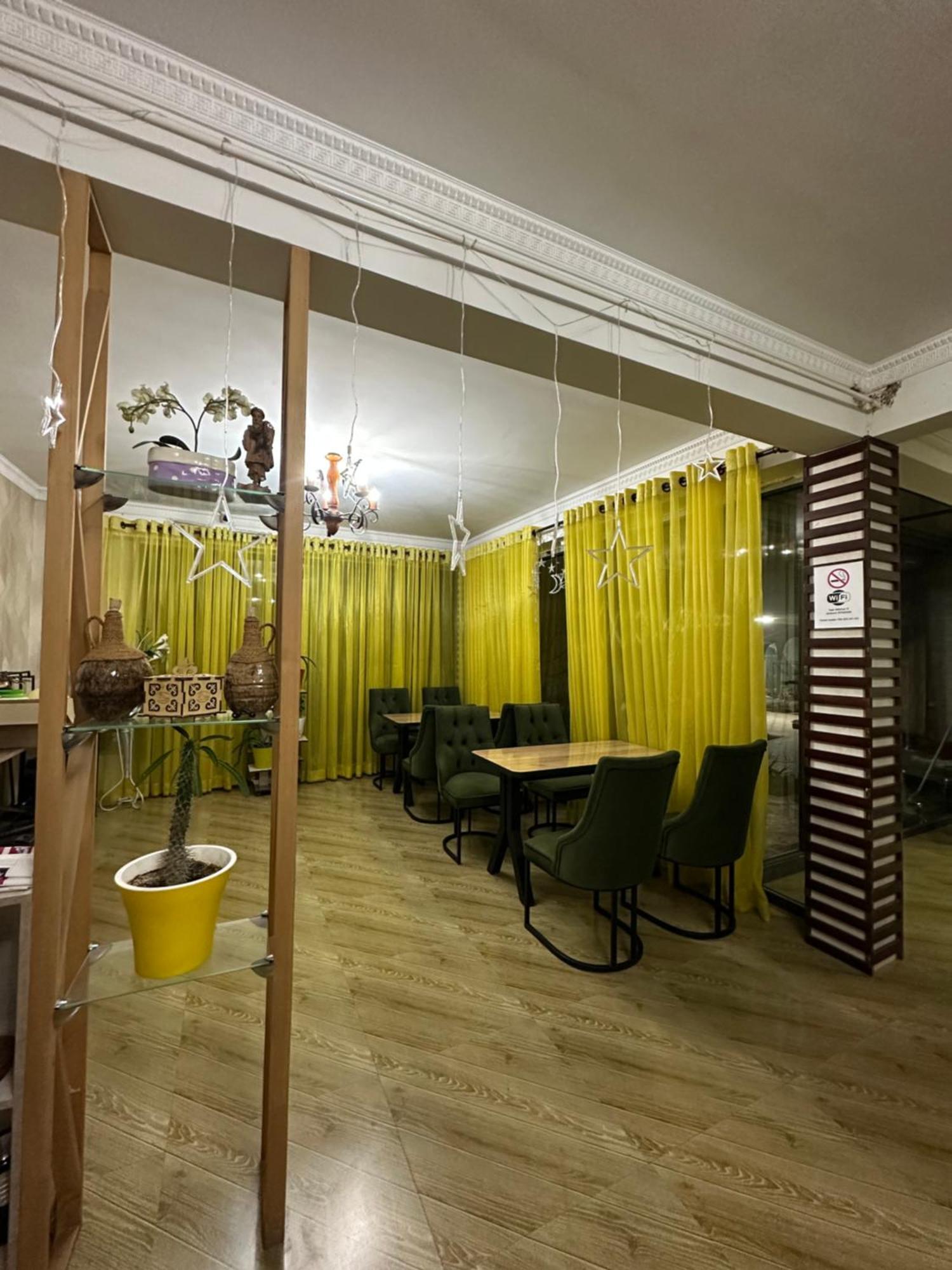 Sultan Saray Hostel Osh Exterior photo