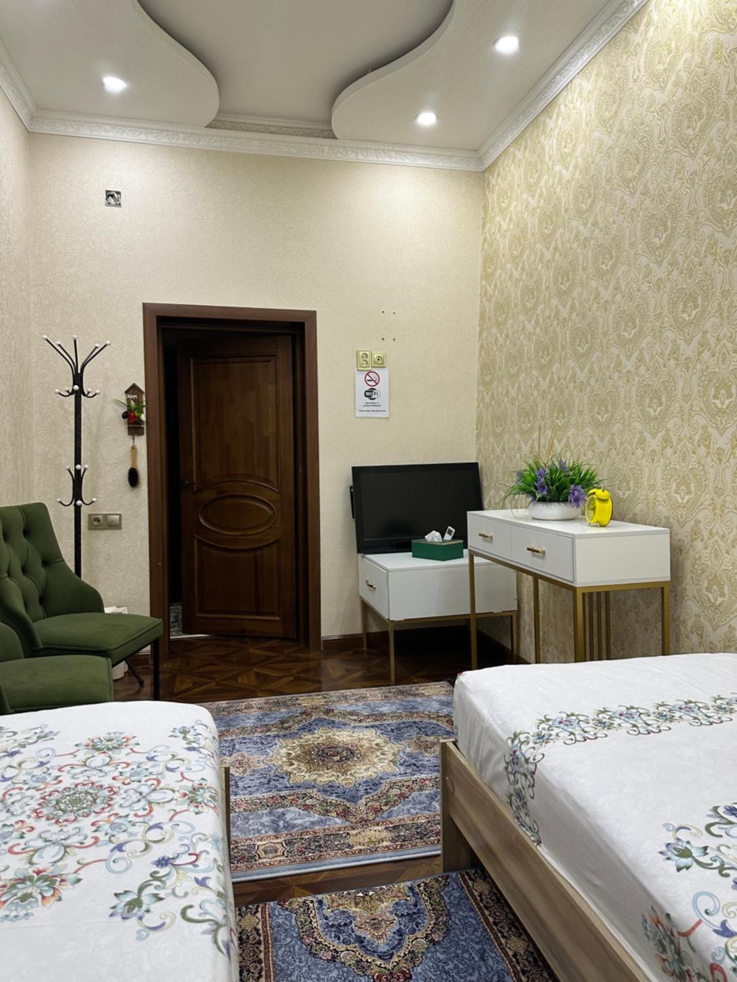 Sultan Saray Hostel Osh Exterior photo