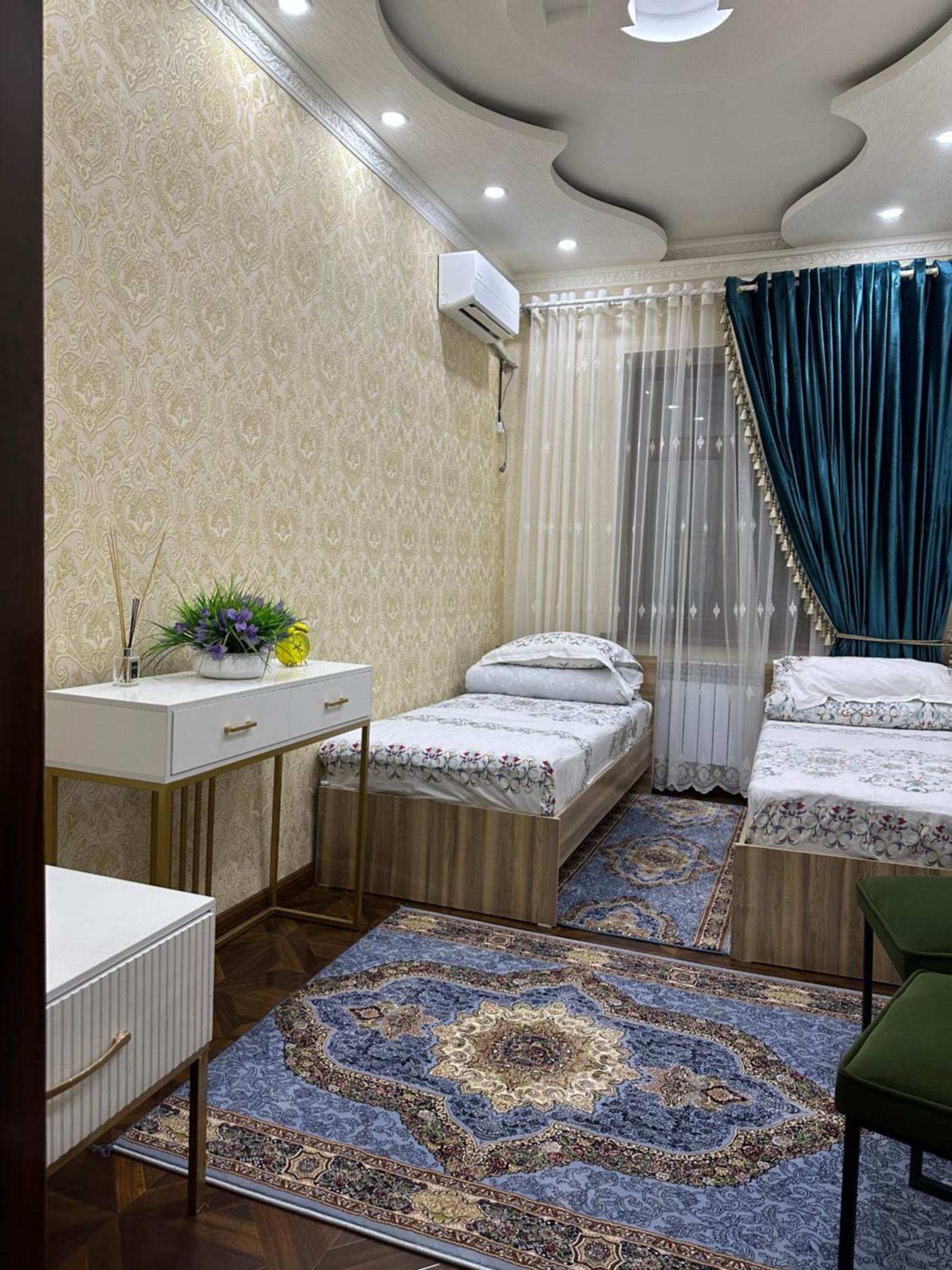 Sultan Saray Hostel Osh Exterior photo