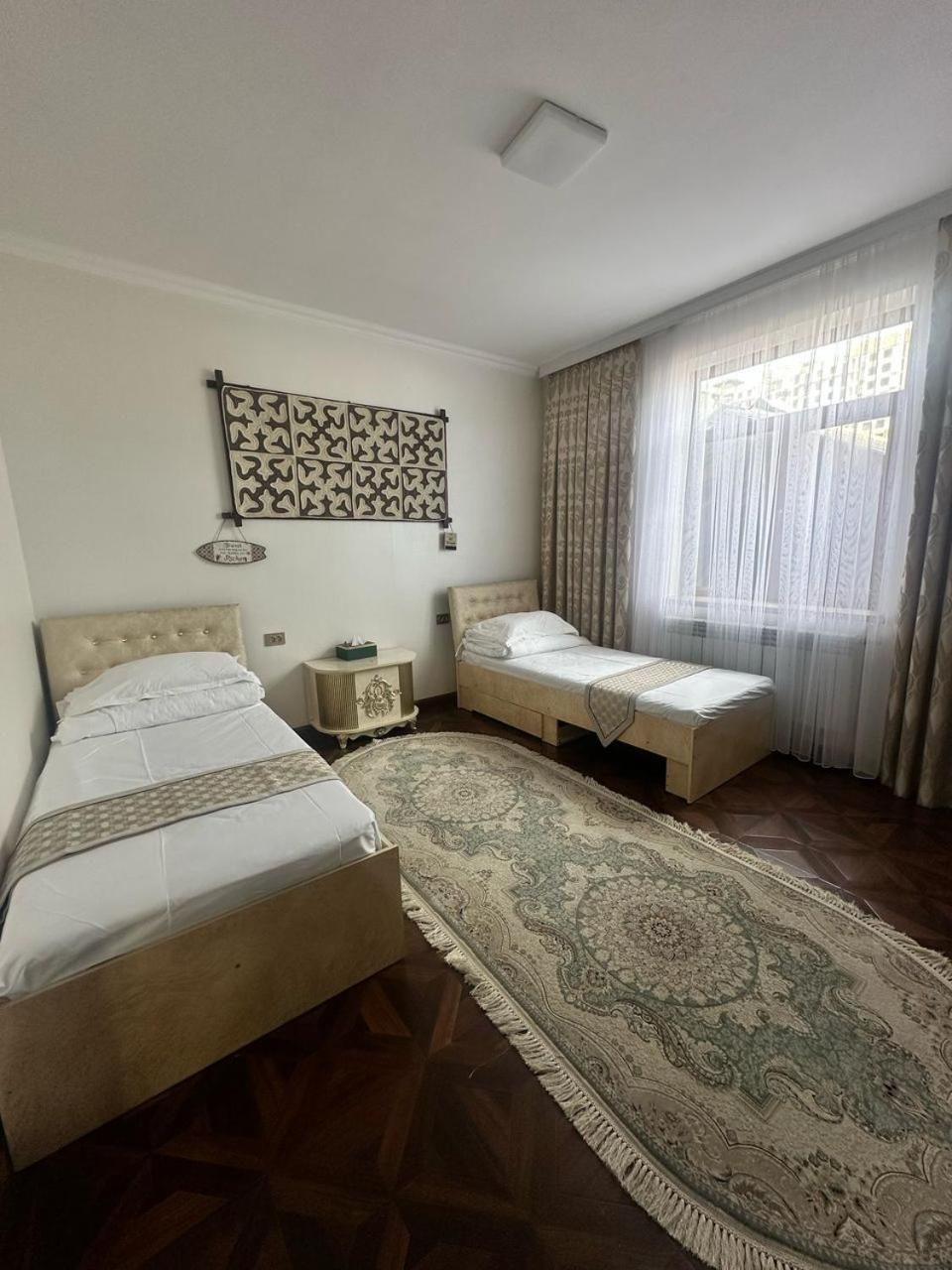 Sultan Saray Hostel Osh Exterior photo