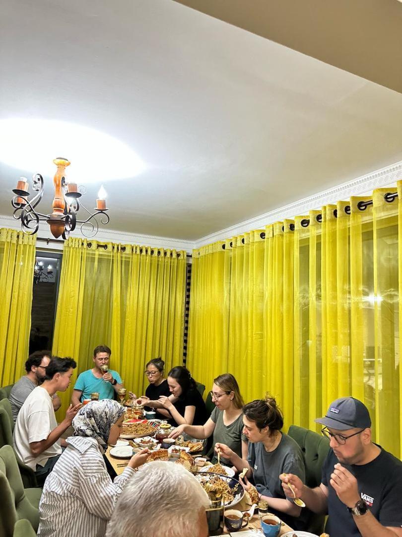 Sultan Saray Hostel Osh Exterior photo